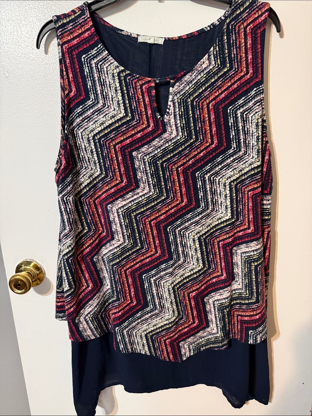 Chevron Print Layered Tank Top - Navy/Pink